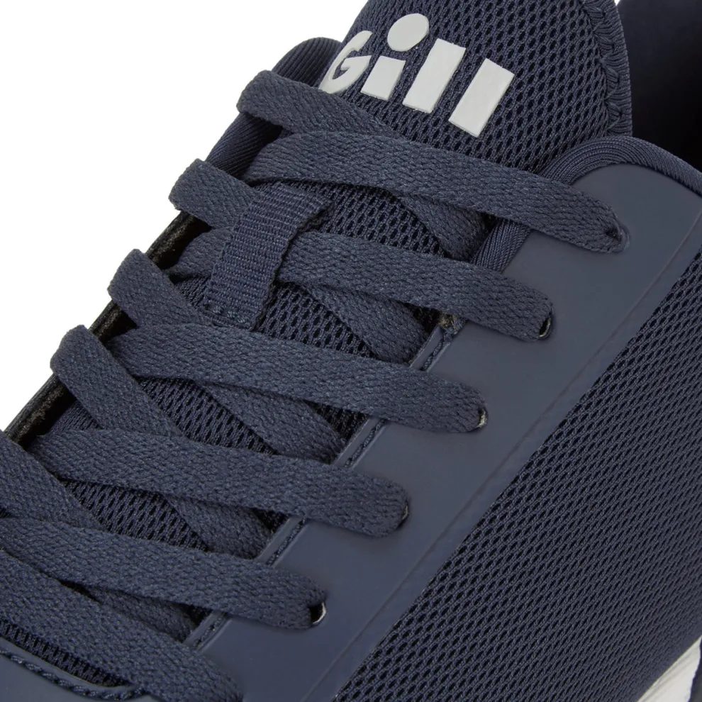 Savona Trainer