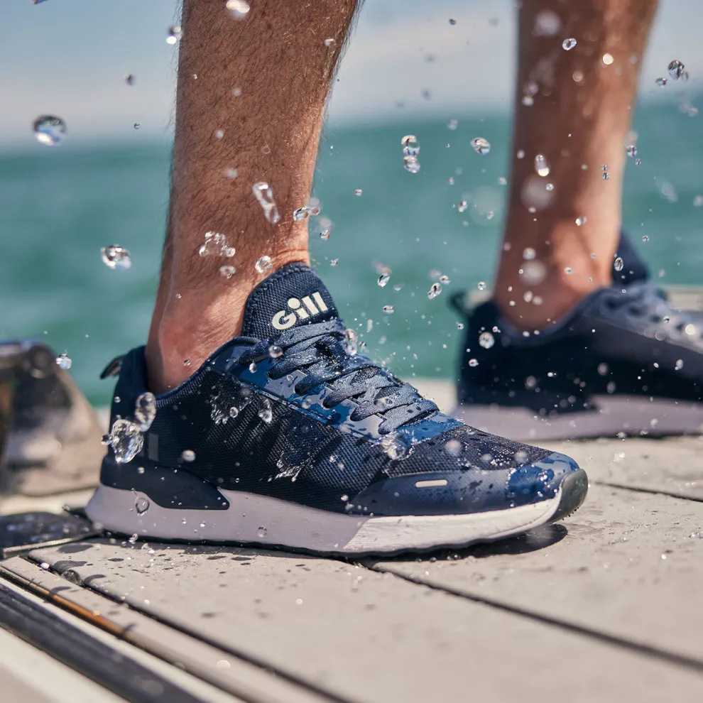 Savona Trainer
