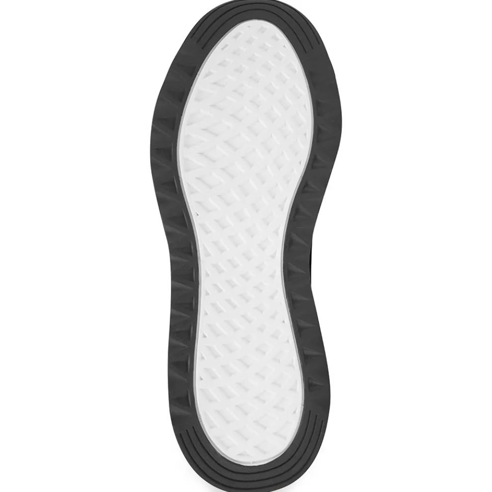 Savona Trainer