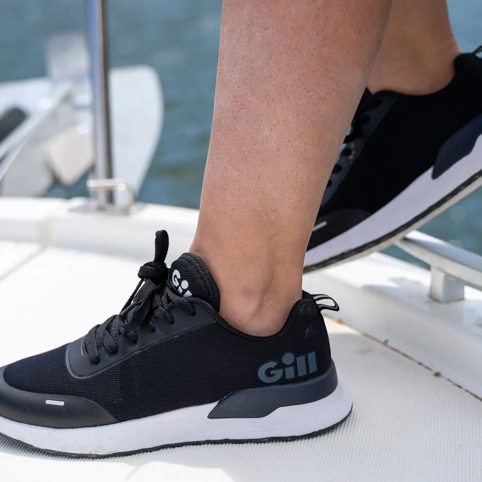 Savona Trainer