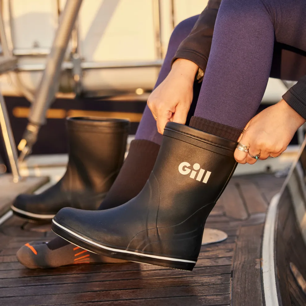 Short Cruising Boots